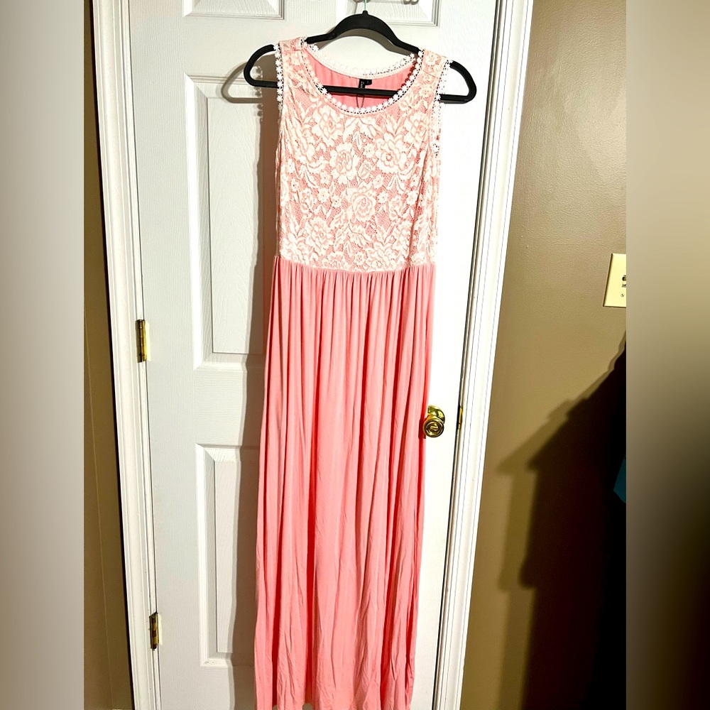 Pink maxi dress with white lace top, size XL. NWT